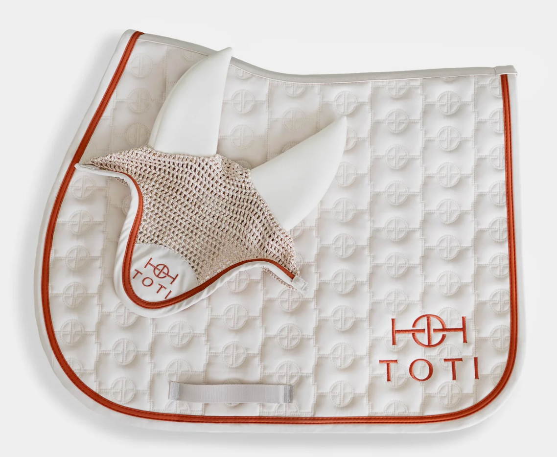 Saddle Pad and Bonnet