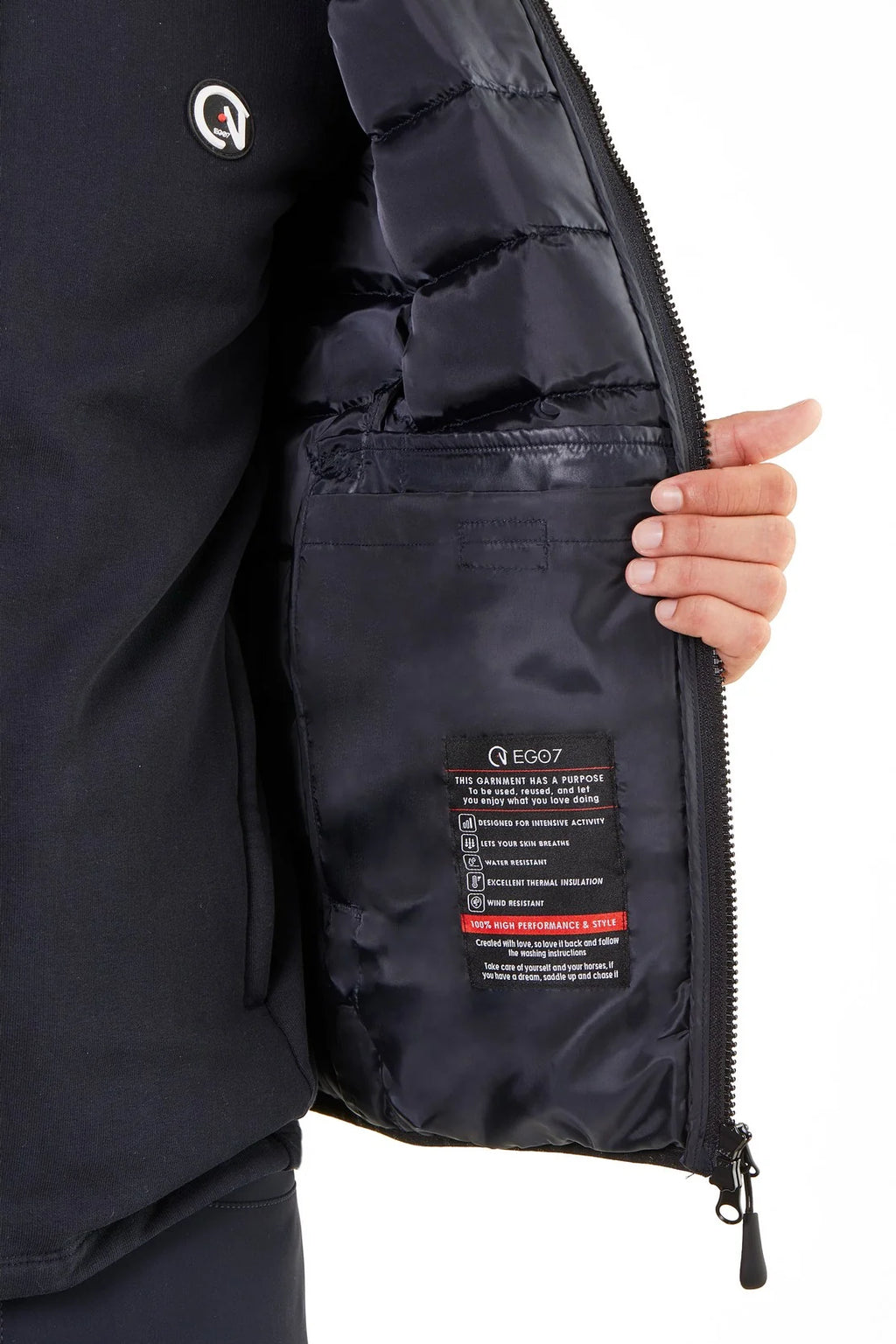 Ade Vest