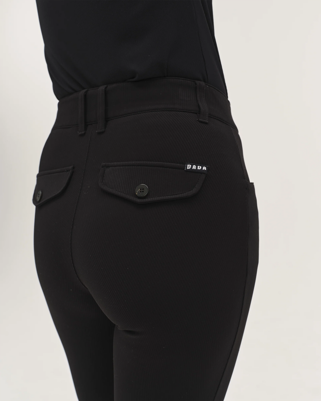 Pantalón SAGARO