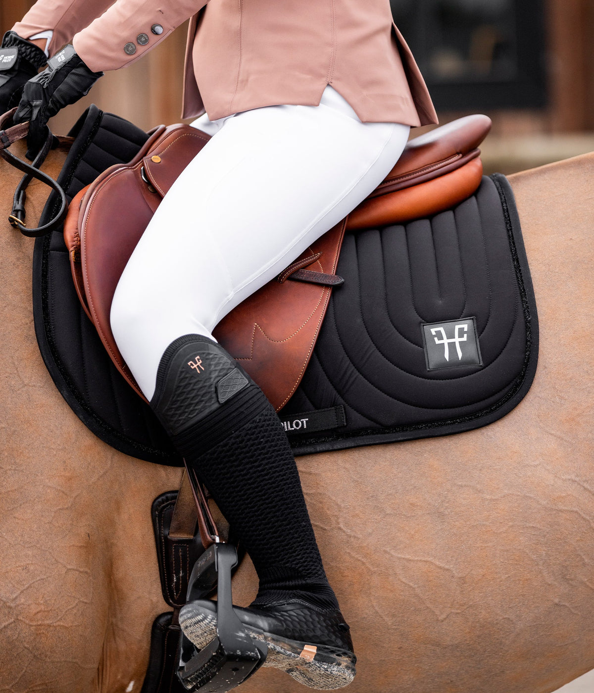 Mandil Horse Pilot Ergonomic